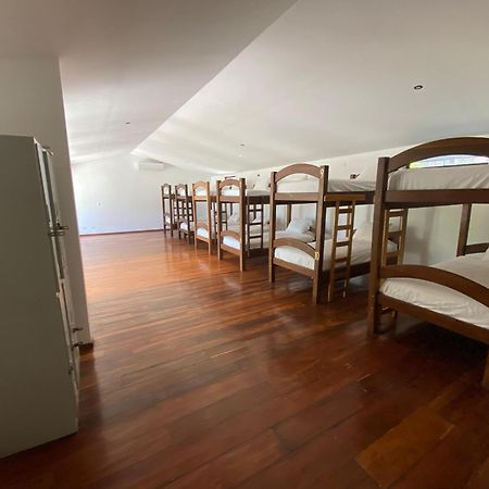 Casa Aura: Beachfront Premium Hostel Tamarindo Esterno foto